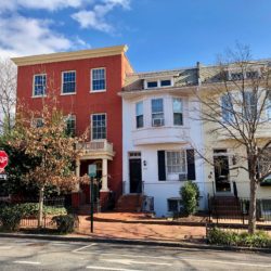 33rd_Street_NW,_Georgetown,_Washington,_DC_(46607637741)